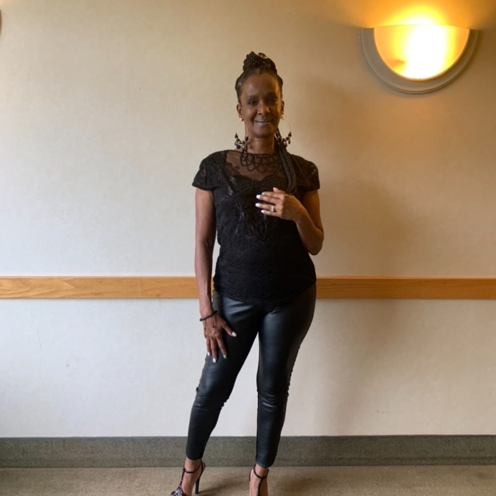 Meet your Posher, Reneta - Picture 5 of 5